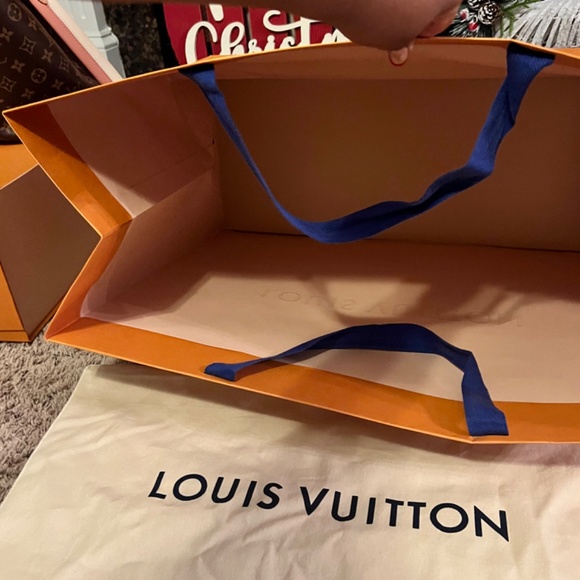 Louis Vuitton Monogram Néonoé - Picture 14 of 16